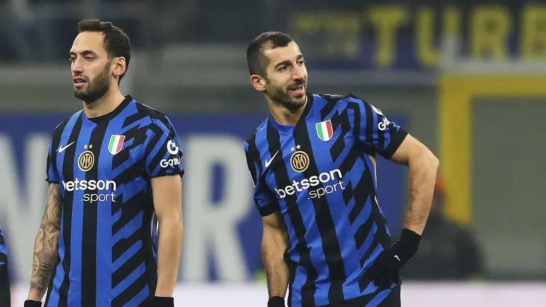 出了一个必 出了一个必