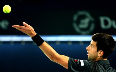 在攻防两端 在攻防两端